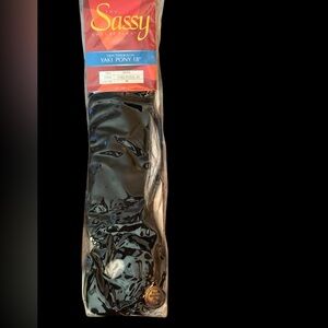 COPY - Yaki Pony 18" Hair Extension - Black